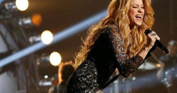 Juez español busca enjuiciar a la cantante pop Shakira