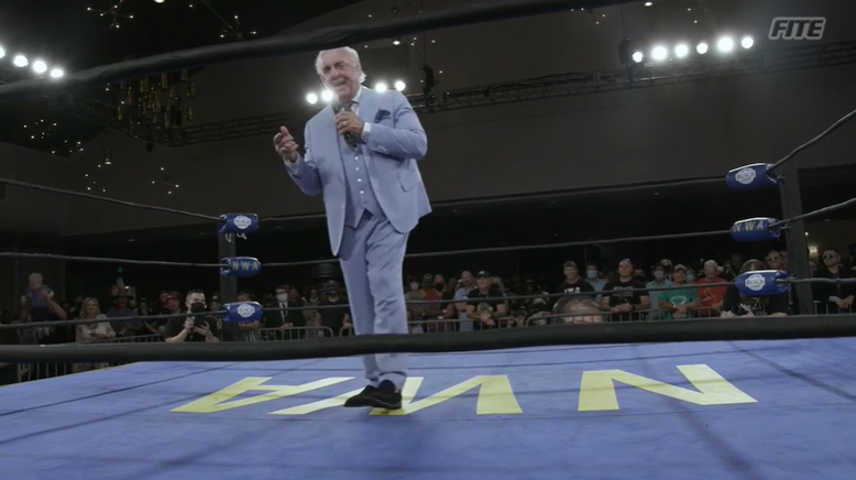 Ric Flair agradece a Vince McMahon, Tony Khan en NWA 73