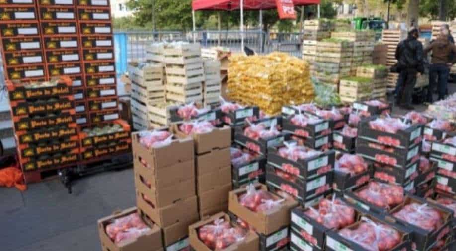 España se prepara para prohibir la venta de frutas y verduras envueltas en plástico a partir de 2023: informes, actualidad mundial