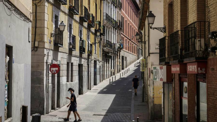 España se ocupa de los propietarios privados a medida que aumentan los costes de la vivienda