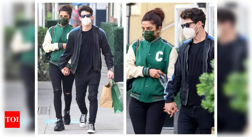 Priyanka Chopra toma prestada la chaqueta de Nick Jonas en su día mientras caminan de la mano por las calles de Los Ángeles - Ver fotos |  Noticias de películas en hindi