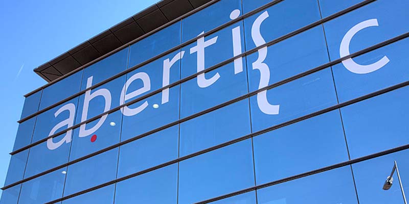 Posibles conversaciones entre ACS y Atlantia sobre la compra de acciones de Abertis que aún no poseen