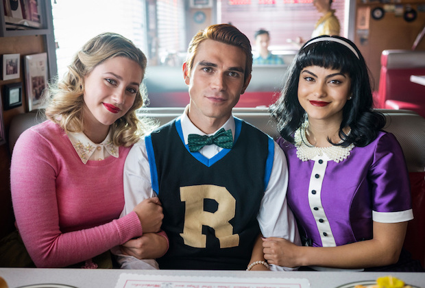 Riverdale Episode 100 Betty Archie Veronica