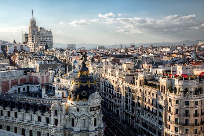 United Adds 2022 Summer Routes to Spain