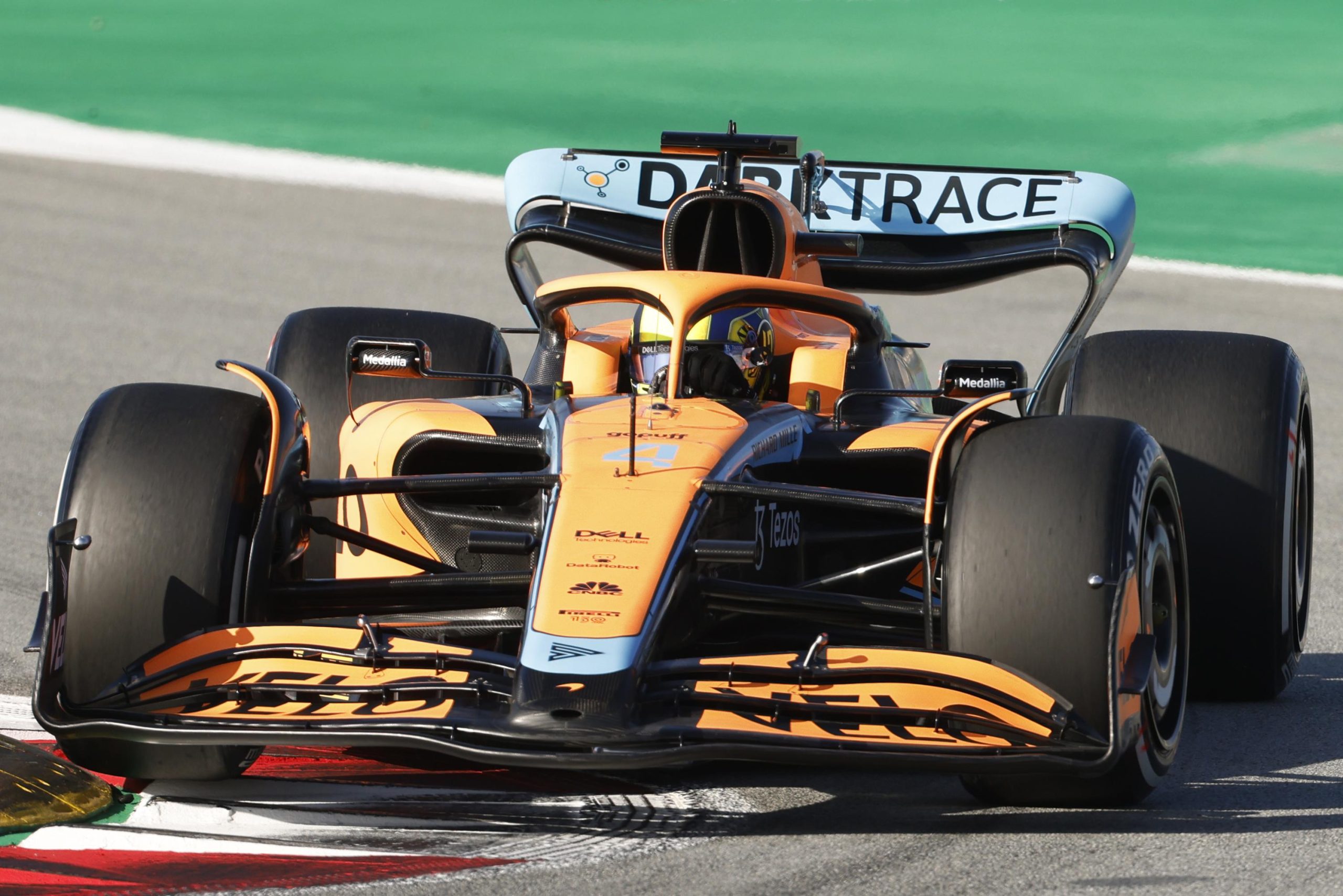 Norris, el más rápido con McLaren en el inicio de los test de Fórmula 1 en España