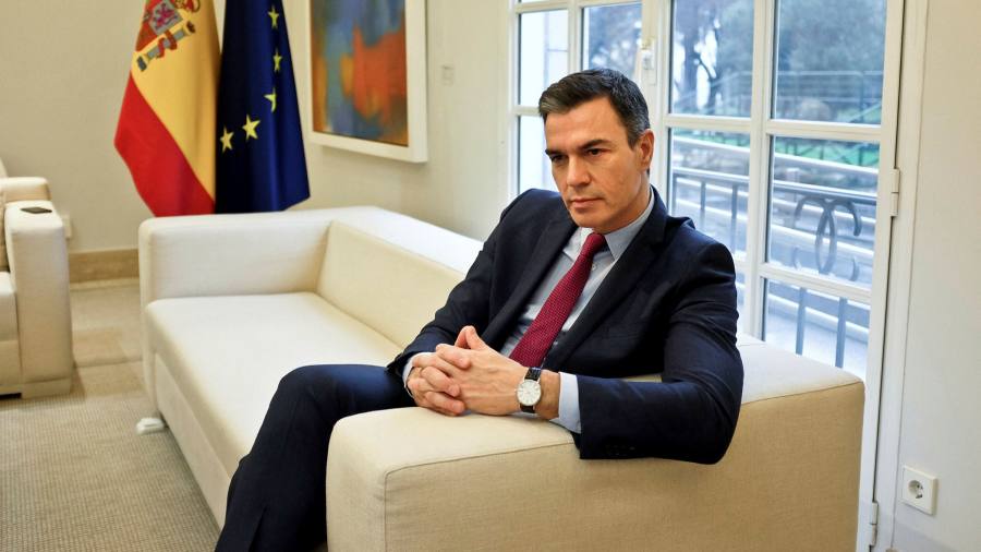 El primer ministro español insta a la UE a reducir los costos de energía o Putin 'rehén'