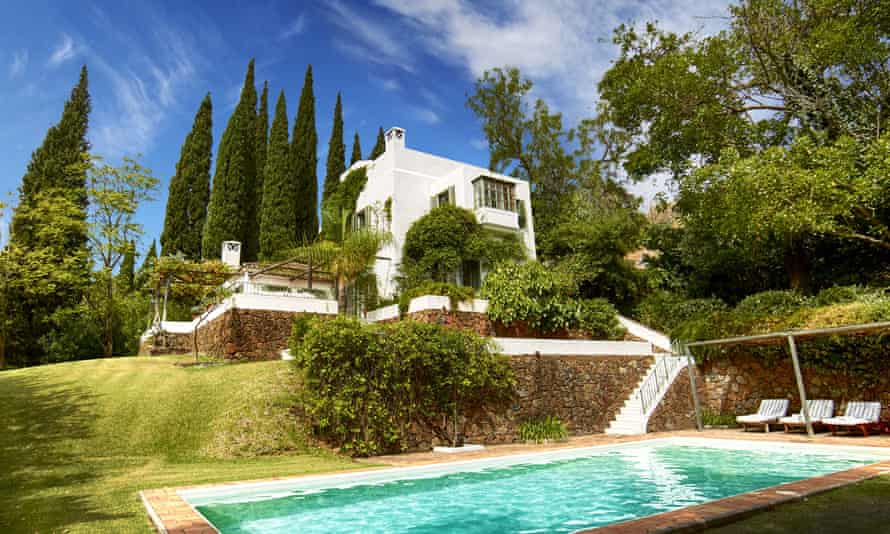 La villa de Boris Johnson se quedó en Marbella.