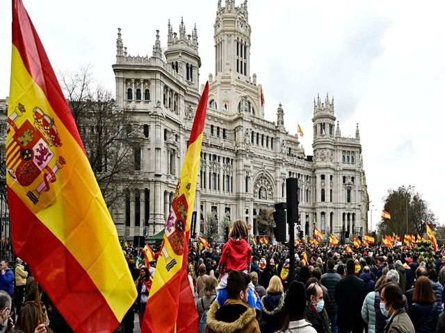 Miles protestan contra las subidas de precios en toda España - el mundo