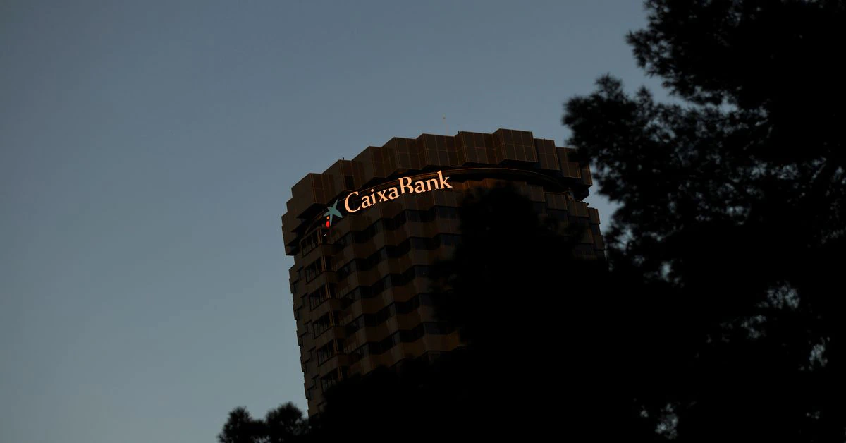 Caixabank eleva el objetivo de rentabilidad y anuncia la recompra de acciones por 1.900 millones de dólares