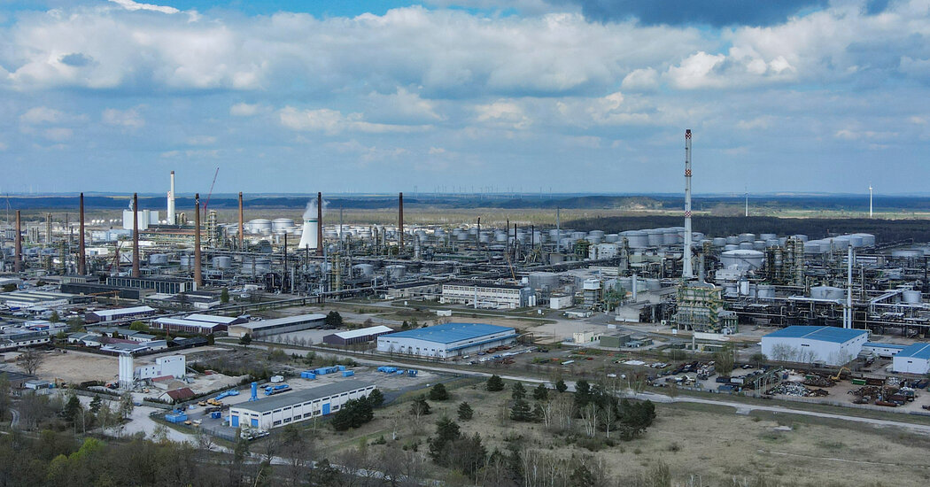 Europa está a punto de prohibir el petróleo ruso: ¿qué pasará después?