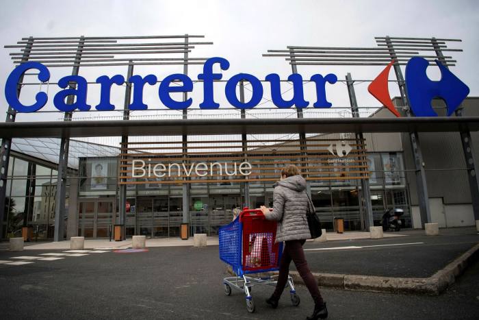 Carrefour en Saint-Herblain, en las afueras de Nantes