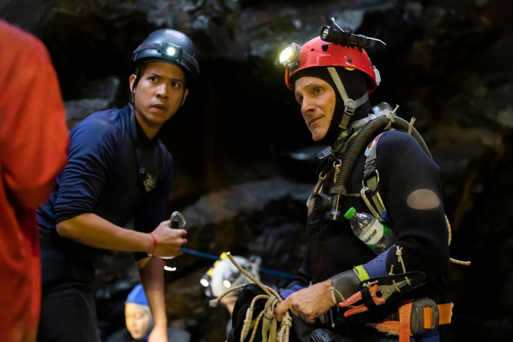 Viggo Mortensen se sumerge en el drama Saving Thirteen Lives