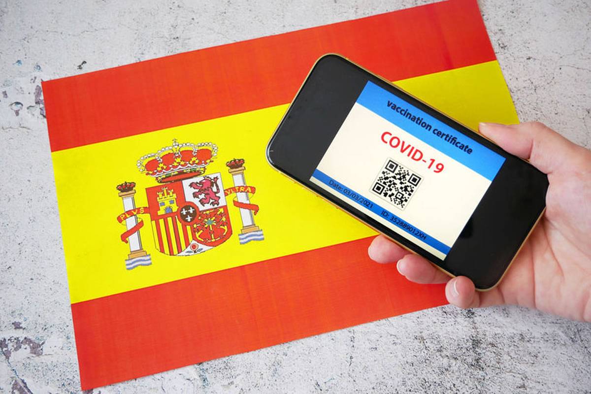 Despiértese en España, debe eliminar las restricciones de entrada para mantener a los turistas británicos -