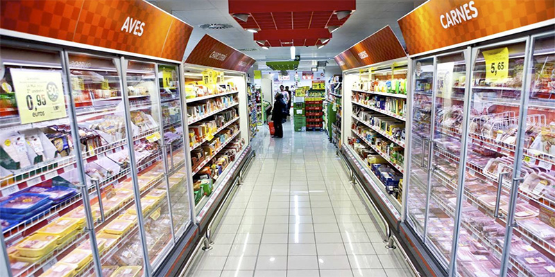 La CNMC considera ilegal el plan de Yolanda Díaz, que pedirá hoy a los supermercados que fijen los precios