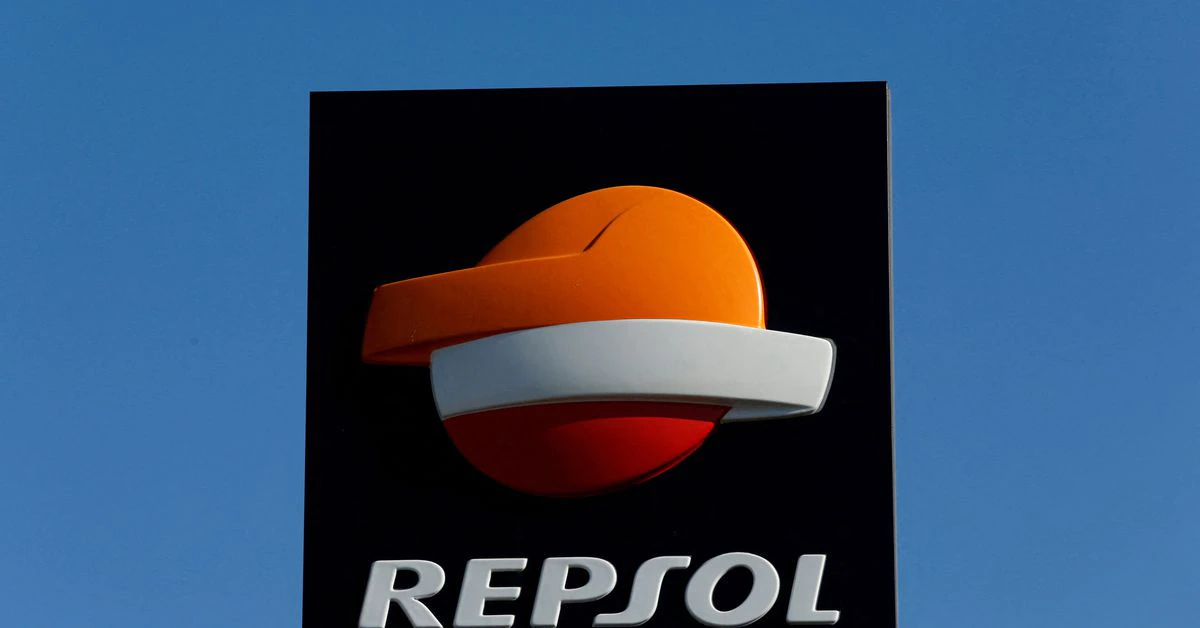 La española Repsol vende el 25% de la unidad de petróleo y gas de EIG por 4.800 millones de dólares