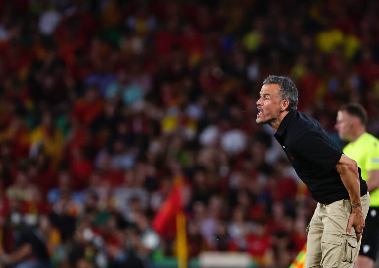 Luis Enrique viaja a España para un ataque en la Copa del Mundo, ¿no te divierte?
