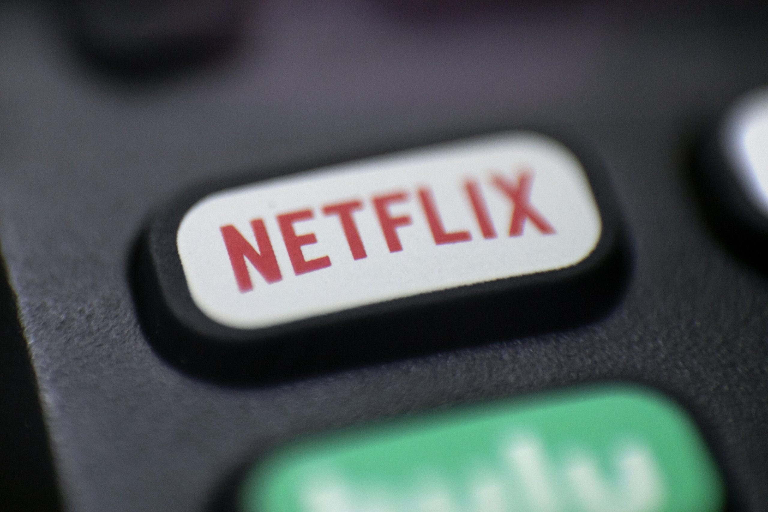 Netflix establece un precio mensual de $ 7 para el servicio con publicidad