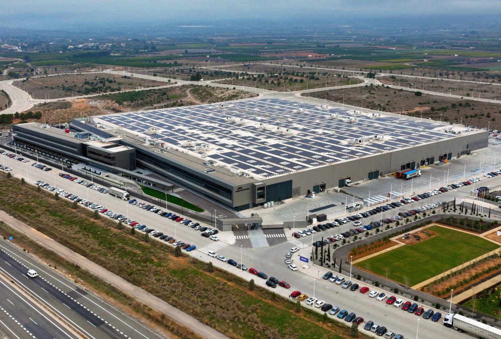 Trina Solar / Power Electronics - España: Colaboración para Operaciones Carbono Neutral